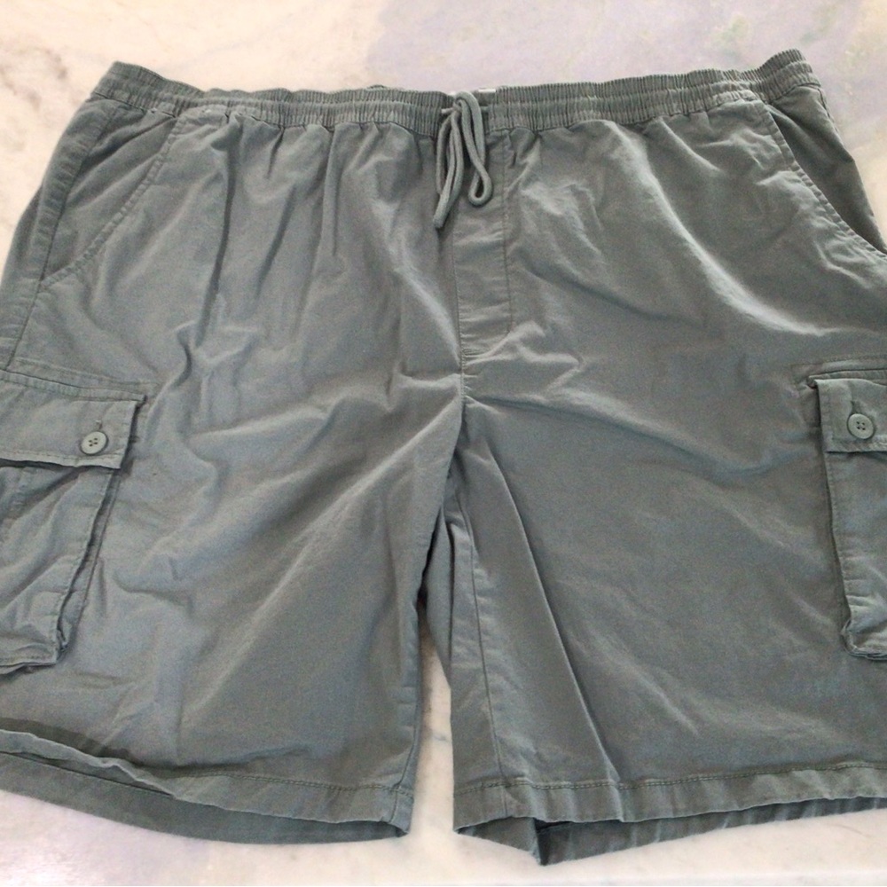 Arizona Mens Big and Tall Jogger Short. Size 4XLT.  Color is Lt Olive.